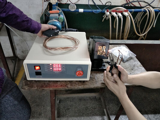 ভালো দাম UF-06AC অতি উচ্চ ফ্রিকোয়েন্সি ইন্ডাকশন সোল্ডারিং/ব্রাজিং/ওয়েল্ডিং মেশিন অনলাইন