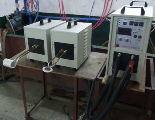 ভালো দাম HF-25KW উচ্চ ফ্রিকোয়েন্সি ইনডাকশন হিটিং মেশিন 100% ডিউটি চক্র 30-80kHz ফ্রিকোয়েন্সি এবং সিই সার্টিফিকেশন সহ অনলাইন